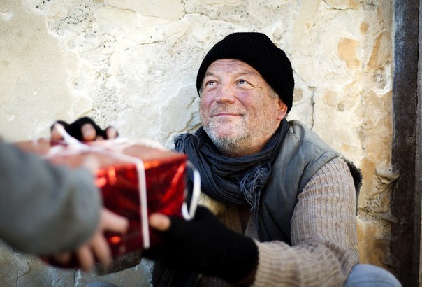 Вы сейчас просматриваете Подарим Рождественское чудо бездомному человеку!