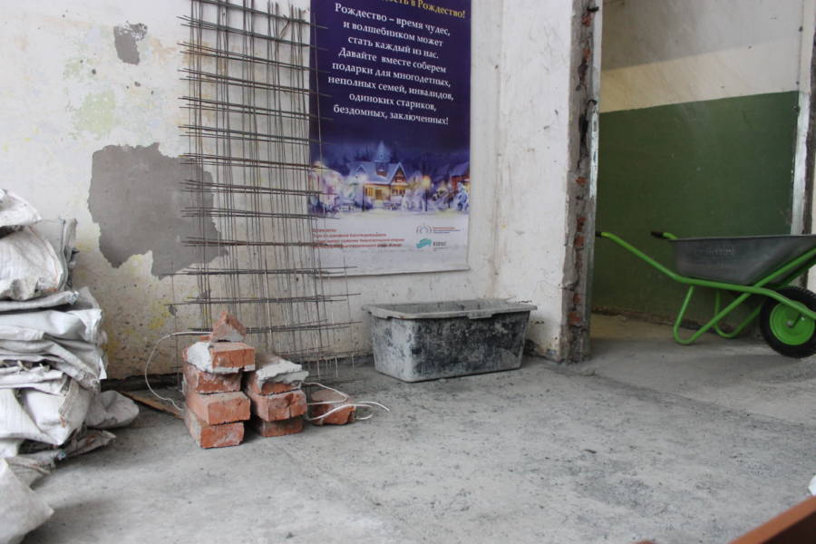 Подробнее о статье Продолжается ремонт гуманитарного центра Нижнетагильской епархии